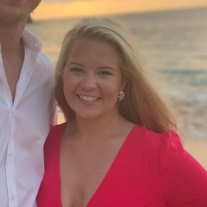 Meet your Posher, Carolyn